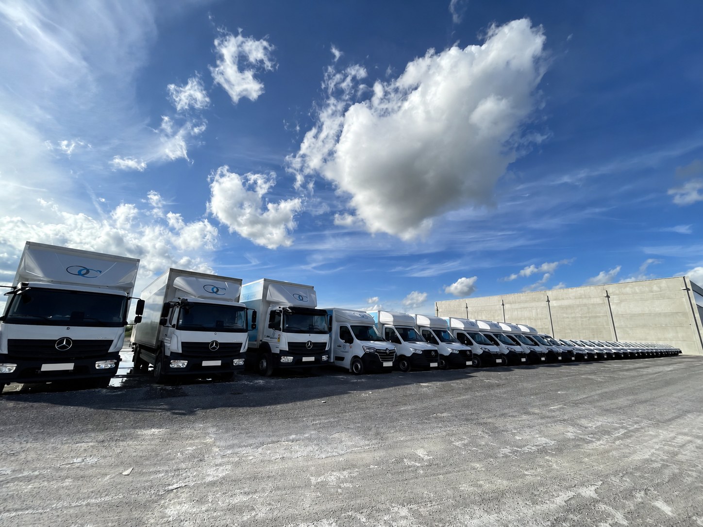 Flotte de véhicules OC Logistique, immatriculations masquées