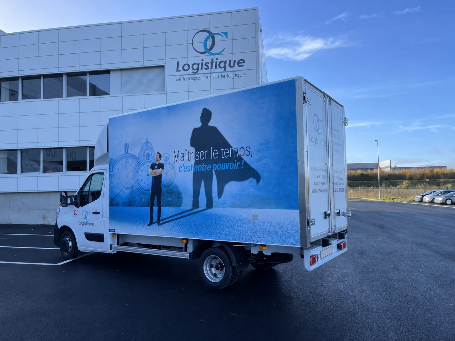 Véhicule OC Logistique pour les produits encombrants